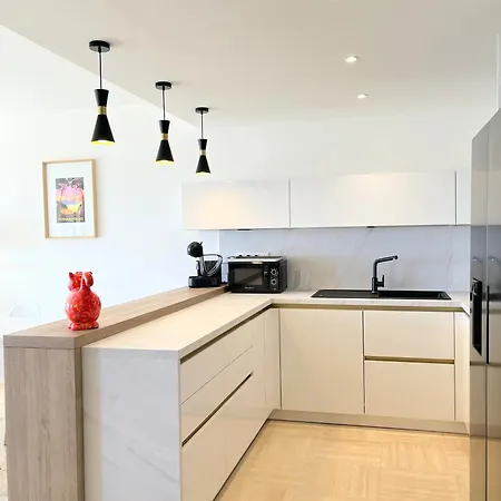 Solezia Appartement, Piscine Et Vue Mer, By Welcome To * Cannes